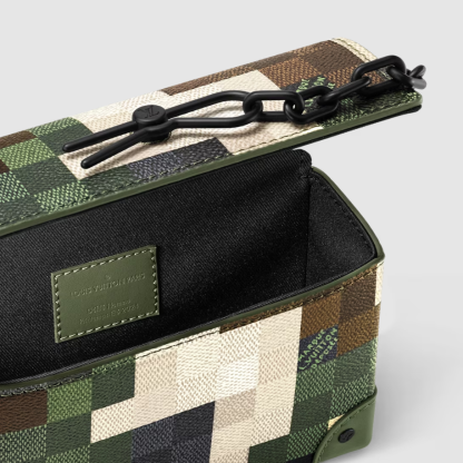 Steamer Wearable Wallet